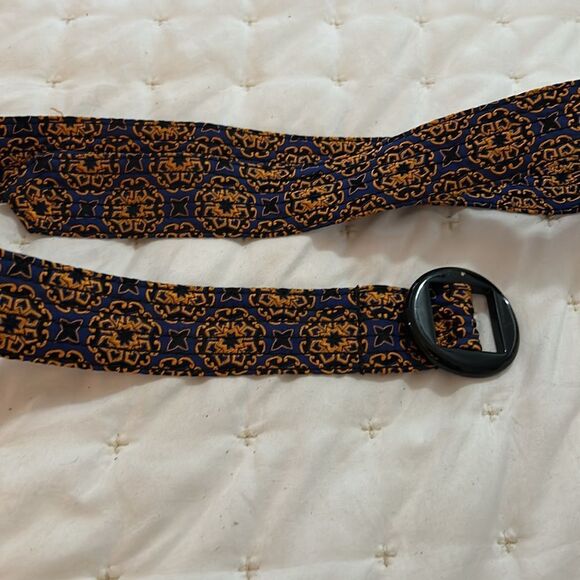 J. Crew Womens 100% Silk Belt Size S/M 41"L Blue Orange Geometric - Picture 3 of 6